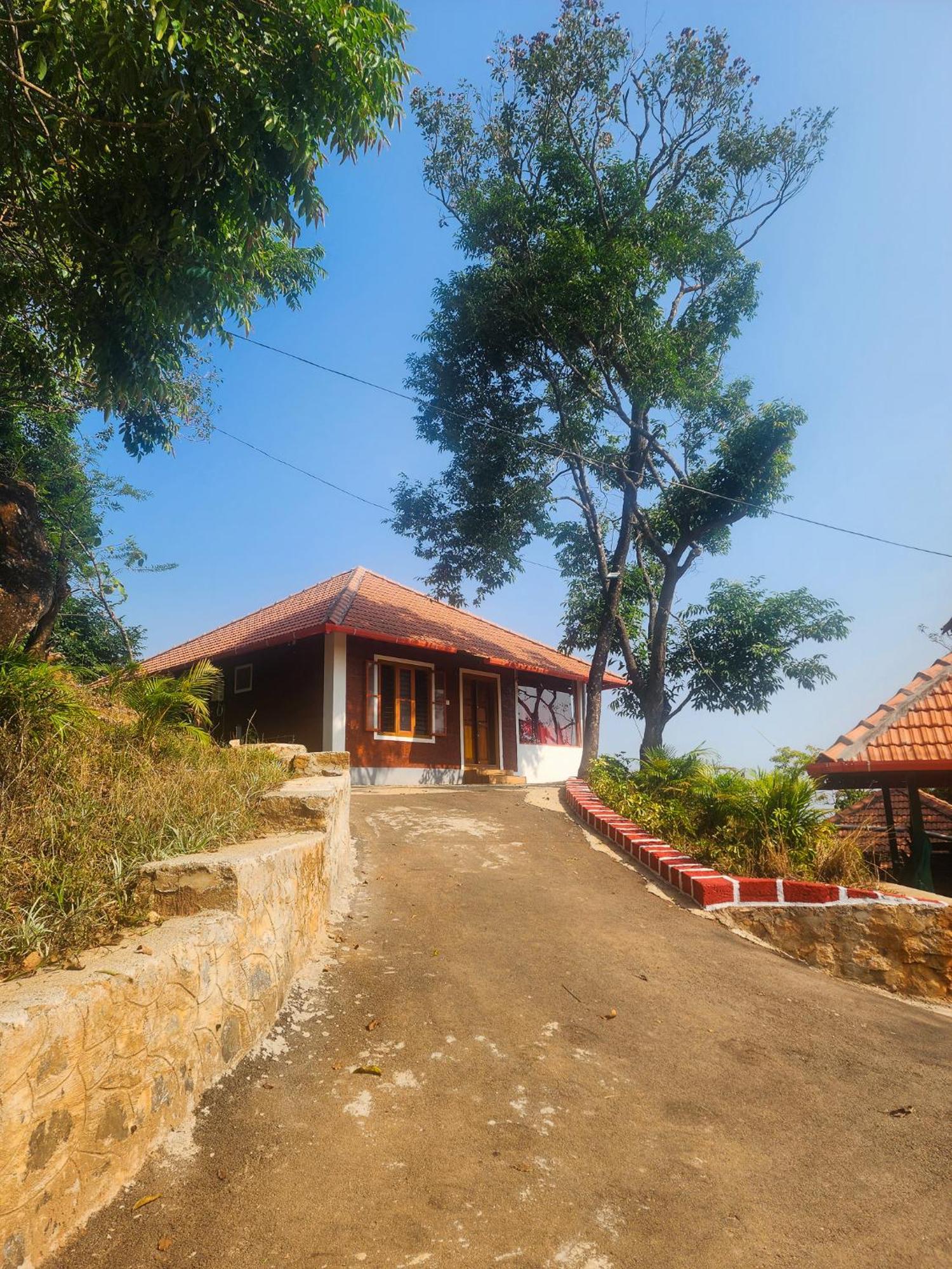 Kurchi Celestial Heights Homestay מראה חיצוני תמונה