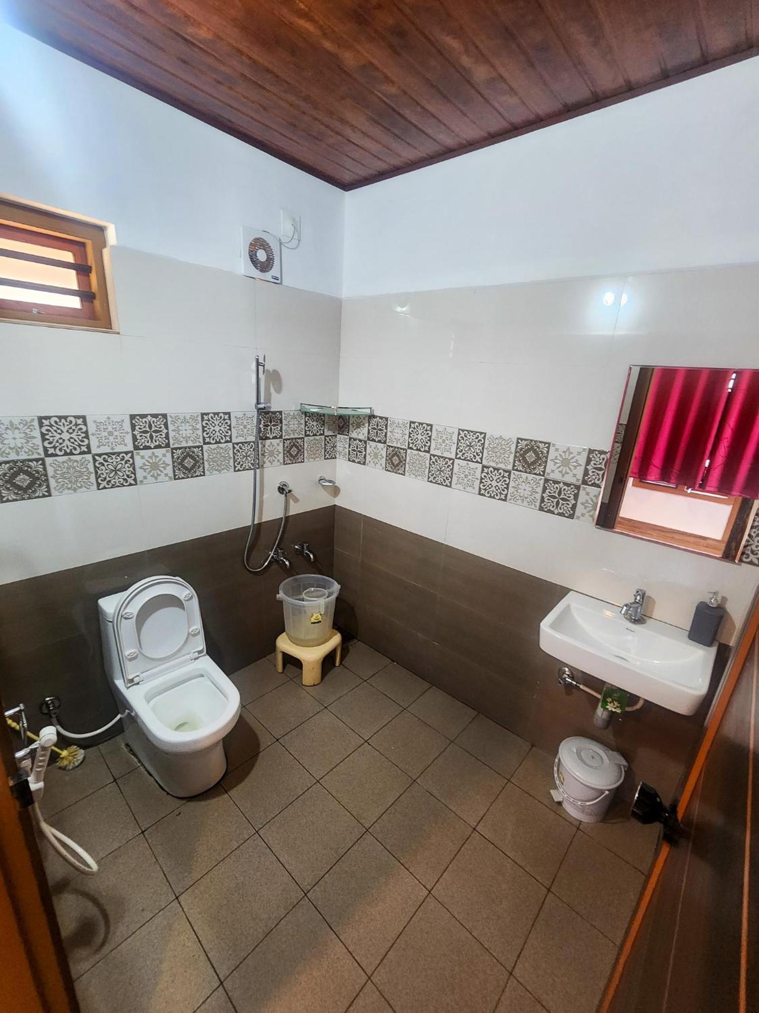 Kurchi Celestial Heights Homestay מראה חיצוני תמונה